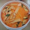 J's Store [末吉町]　/　鶏のレッドカレー (KEANG PET MOO KAI)