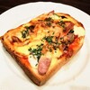 【星乃珈琲】厚切りの柔らかパンで食べごたえ抜群のピザトースト