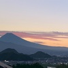 黄昏の夏富士紅を装へり（あ）