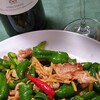 豚肉の青椒肉絲と南アフリカの赤