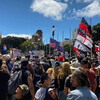 ワクチン義務化の抗議者がニュージーランド政府の国会議事堂を包囲