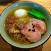 麺処図鑑で地鶏の中華そばをいただく