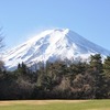 富士山いっきに冬化粧となりました。