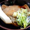 札幌市　そばうどん　両国　/　きつねがデカい