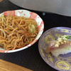 焼きそばと、秋刀魚のお寿司