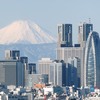 空気が澄んだ冬の展望台から東京の絶景。富士山・秩父連山・筑波山に囲まれる東京の街並み。