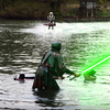 ジェットベイターでスピーダー・バイクを再現！デビン・グラハムの『Star Wars - Speeder Bike Jetovator Battle in Real Life! 』。