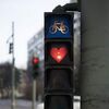 愛とは 「愛している」と 言うだけでは足りません。