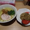 豊洲市場６街区『ふぢの』『センリ軒』。(2025.1.5日)