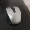 ダイソーで買った３００円の無線マウス、クロームブック用として十分に使えました。