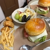 バンズ大成功✨手作りハンバーガーセットとフルーツたっぷりグリークヨーグルト
