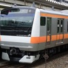 貼り方が変化 JR車のドアステッカー