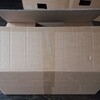 お届け物でーす