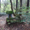 水神社の境内にまつられる庚申塔　福岡県宗像市吉留