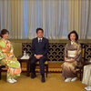 ネトウヨ元年、新年早々安倍首相が極右番組でネトウヨ女子と鼻のばす　-　さあ今年こそ心して、沖縄ヘイトデマに一歩も道を譲るな！