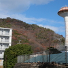 【各務原市】尾崎団地の北にある『三峰山』解体される給水塔も。