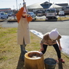 今日は餅つき