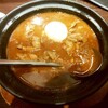 「ホットスプーン」で牛すじ煮込みカレーを食べる