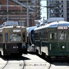 広島電鉄 千田車庫(2025.7.27) 旧大阪市電 ９１３、旧神戸市電 ５８２ 駅前大橋ルート開業記念ＨＭ 並び