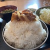 小田急相模原大衆酒場譲の定食はオンザライス愛好家にとっちゃたまらない定食です！！熱々のご飯に生姜焼きを乗せてかっこむ幸せを感じて欲しい！！