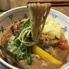 個性的な店で、個性的なラーメンが食べられる。京都のラーメン屋さん、その名も「　　　　　」。 