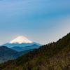 柳沢峠から望む富士山（その２）