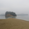 冬なのに沖合で、「ボォゥー、ボゥー」という霧笛が鳴り響いている小豆島エンジェルロード・・・