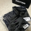 ZOZOTOWN で買ったジーンズとTシャツ