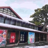 黒石市松の湯交流館で盛秀太郎こけしを見学