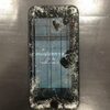 画面がバキバキに割れてしまったiPhoneも当店にお任せいただければピカピカのiPhoneに早変わり！！