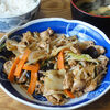 今日の食べ物　朝食に豚肉と野菜の炒め物