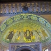 クロアチアの世界遺産のエウフランシス聖堂で見る黄金のモザイク画