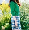 鮮やかグリーンとチェック柄で春らしい爽やかさ♡カーデ×タイトスカートの旬コーデ