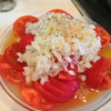 【1食68円】トマトの新玉ねぎドレッシングサラダの簡単レシピ