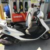 バイクガソリン給油とタイヤ空気圧調整　エア補充