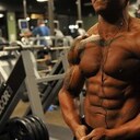 社会人から筋トレを始めて高校時代以上の身体を手に入れ仕事もプライベートも最高に充実させる筋トレ術