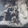 「トンガ海底火山の爆発」という表現は違うように思える--火山島の通常の噴火と解釈