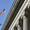 米国財務省、予想外の黒字を報告