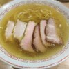 神保町のきたかた食堂で塩煮干し肉そばをいただく