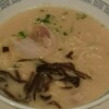 夜中に危険な具付きとんこつラーメン（セブンイレブンだけどね）