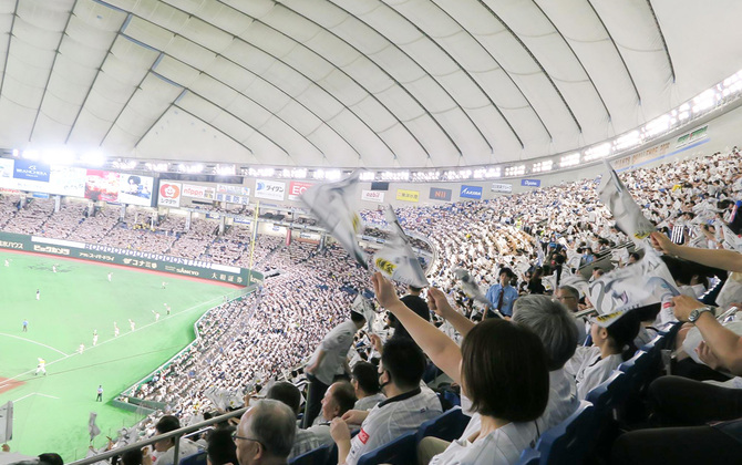 東京ドームを埋め尽くす白き応援団。「鷹祭 SUMMER BOOST 2026」で1万人のソフトバンクの社員・家族が応援