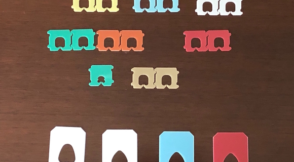 パンの袋を留めるインベーダーみたいなアレの名前はナニ？どうやって作られてる？