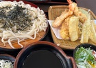 7月6日（日）希少な独立系うどん店「もんぺい」のざるうどんと上天ぷら、昭和15年の松岡外交と日本の状況