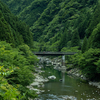 奈良県の絶景。渓流釣りの人気スポット大峰高野街道すずかけの道天ノ川へ。不動滝とか、廃校の校舎が残っているてんかわ天和の里とか。