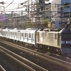 東京メトロ13000系甲種輸送を撮る。