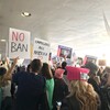 ロサンゼルス国際空港のムスリム入国禁止抗議デモ行ってきました！ #noban #nowall