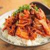 オイスターソース入りシビ辛豚キムチの「花椒豚キムチ丼」は箸がどんどんすすむ【山本リコピン】
