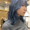 ブリーチありでつくる  ネイビーブルーのミディアムロング