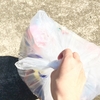 リサイクルしない夫と「リサイクルできるなら捨てる」というオカシイ「服の捨て基準」。