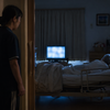 【介護現場】消したはずのテレビが、また点いてた